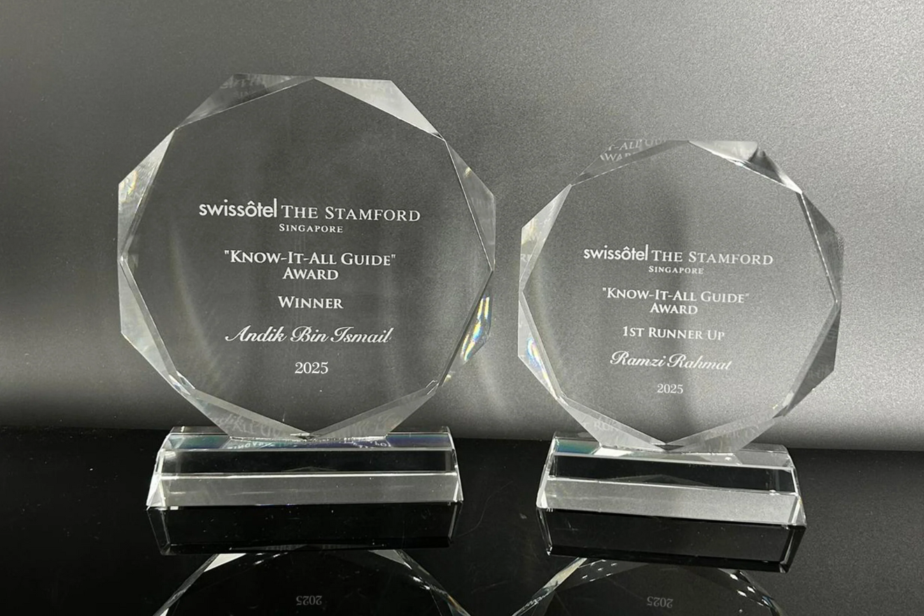 Premium crystal awards and wooden plaques with personalized engraving β ideal for employee appreciation, corporate achievements, academic recognition, and milestone celebrations